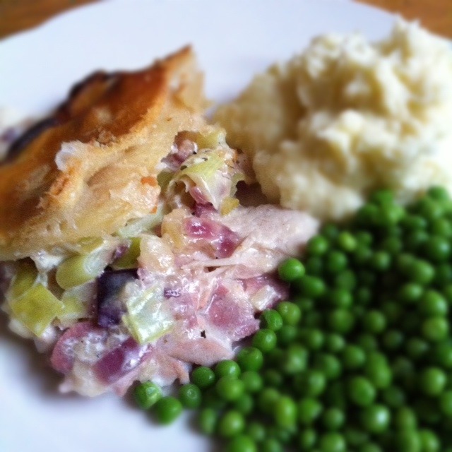 Turkey and ham pie with leek sauce