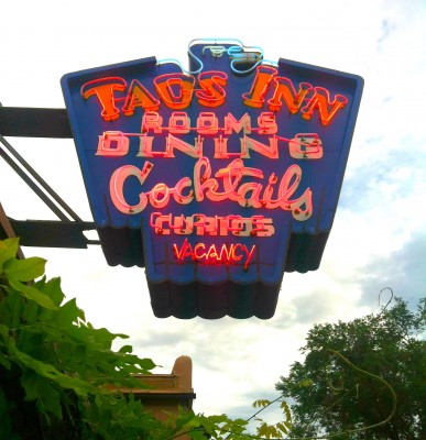 Taos Inn sign