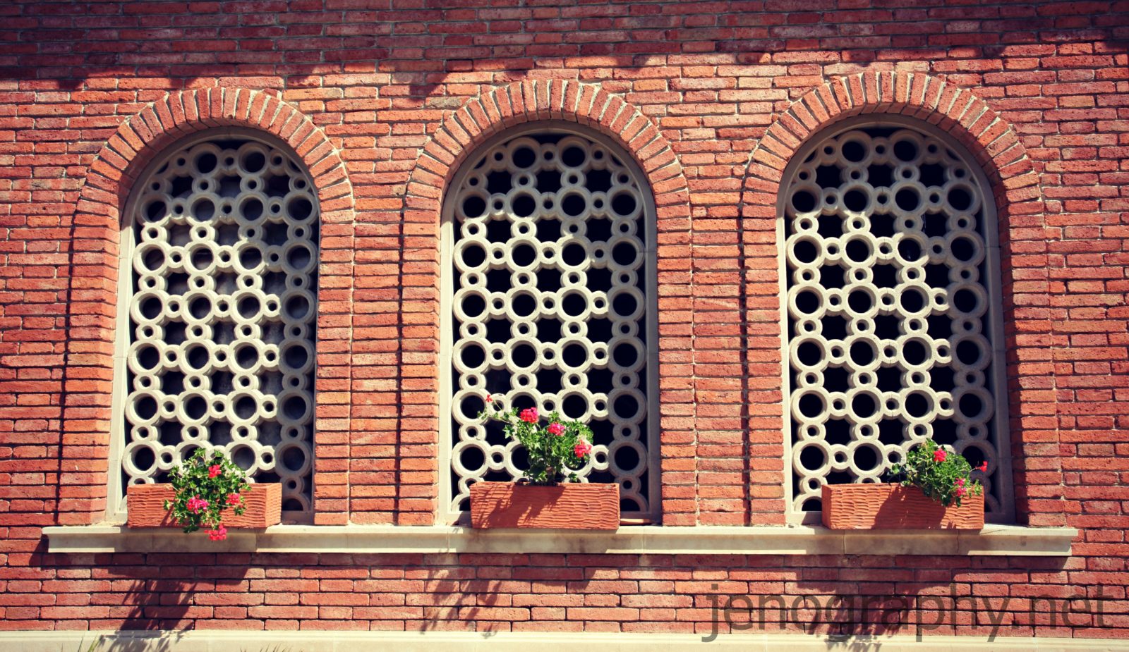 Masia windows, Catalunya