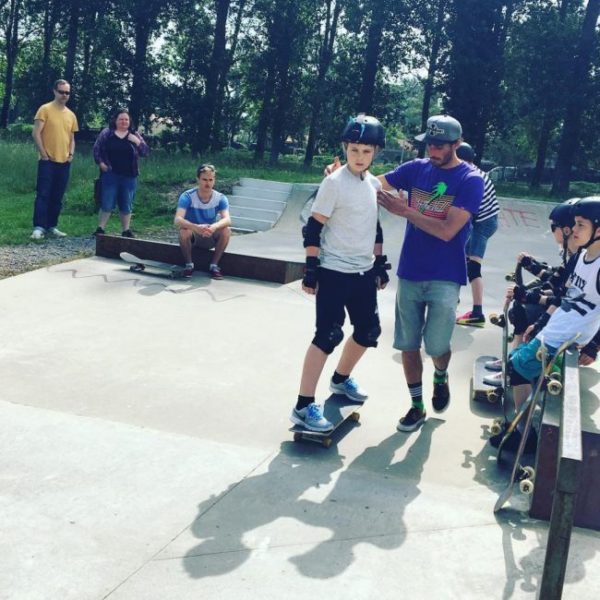 Emma and 3 son skateboarding in France