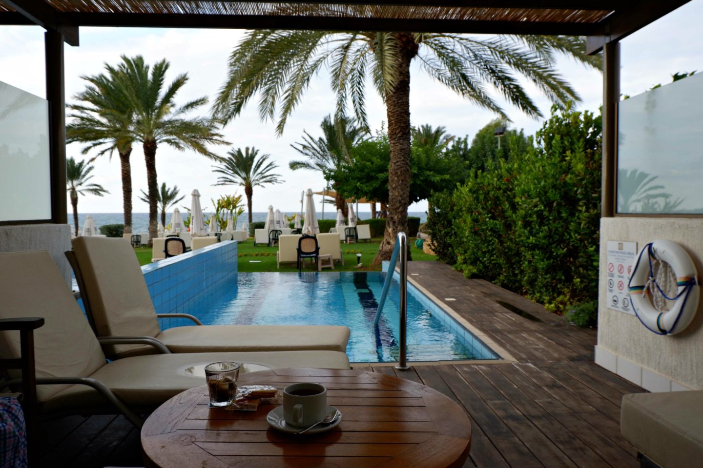 ATHENA beach hotel plunge pool with coffee - Jenography