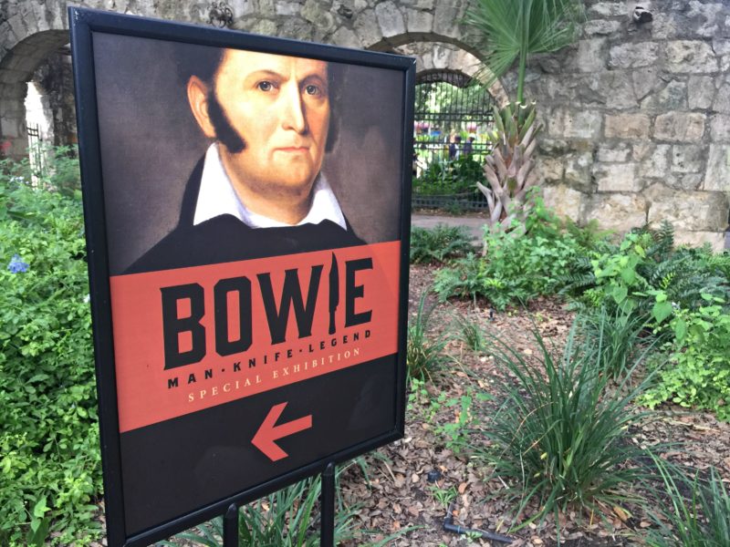Sign for Bowie exhibit the Alamo - Jenography