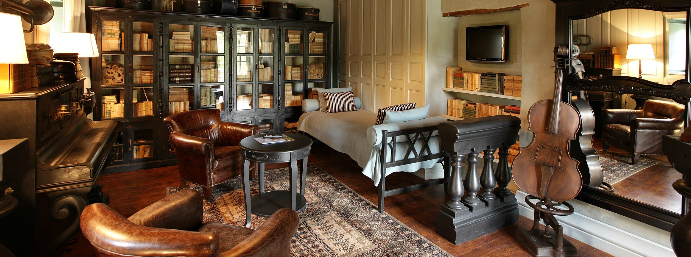 Puy Du Fou Hotels Where To Stay At The French Theme Park h-tels-officiels-du-puy-du-fou-d-couvrez-nos-h-tels-th-matis-s